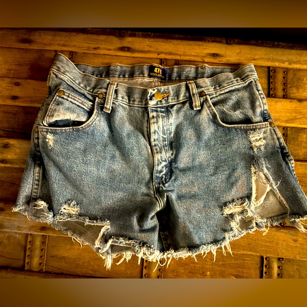 Wrangler Denim Shorts Women’s 32x32